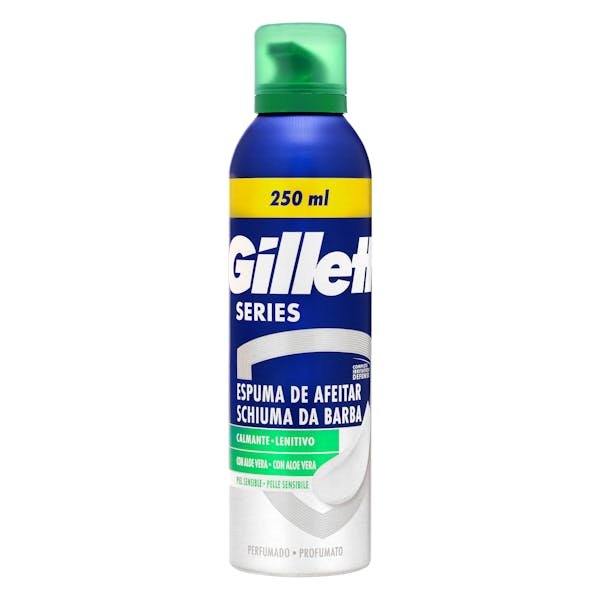 Skutimosi putos jautriai odai „Gillette“ su alavijais